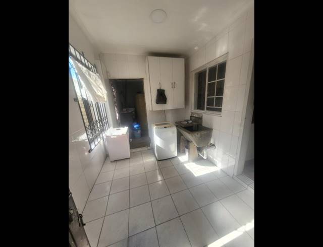 3 BEDROOM HOUSE FOR SALE IN TRENANCE MANOR